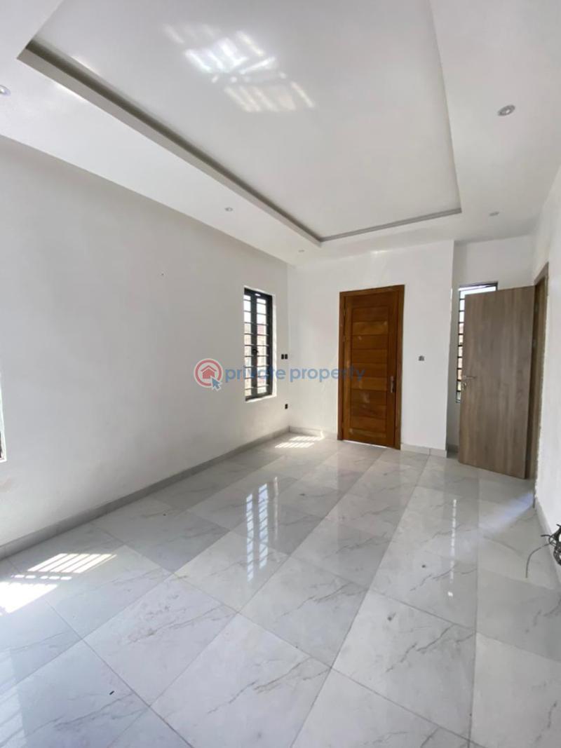 4 bedroom House For Sale Chevron Drive Lekki Lagos - 3