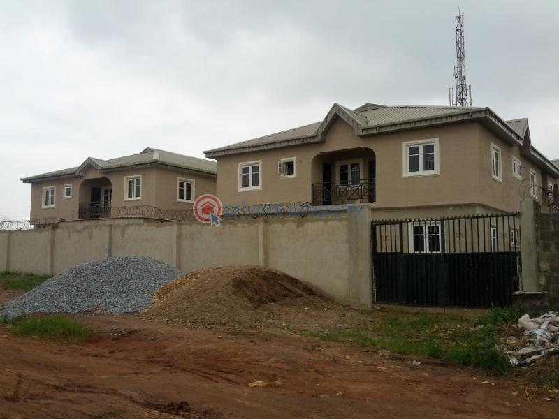 3 bedroom Flat & Apartment For Sale Lucky Fiber Busstop Ikorodu Lagos