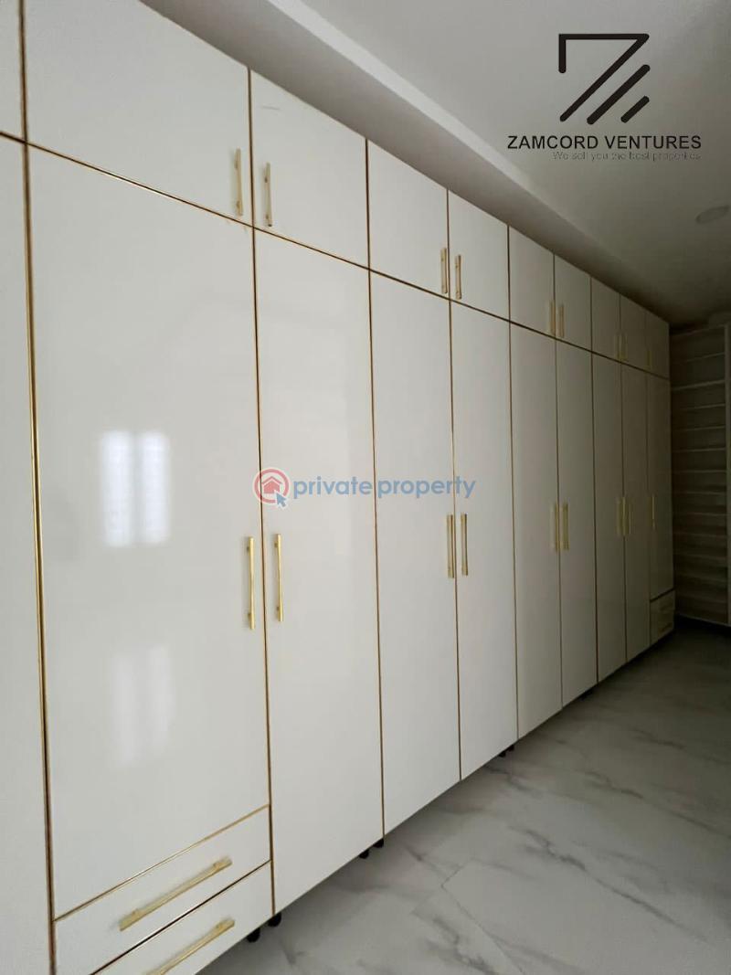 5 bedroom Detached Duplex For Sale Agungi Lekki Lagos - 5