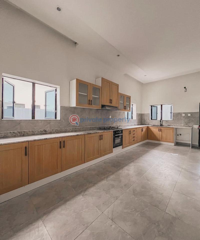 5 bedroom Detached Duplex For Sale Ikota Lekki Lagos - 3