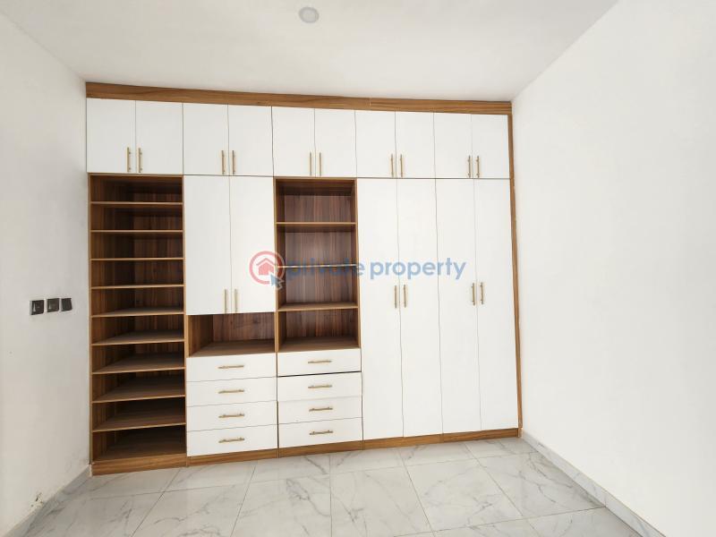 5 bedroom House For Sale Orchid Road Lekki Lagos - 15