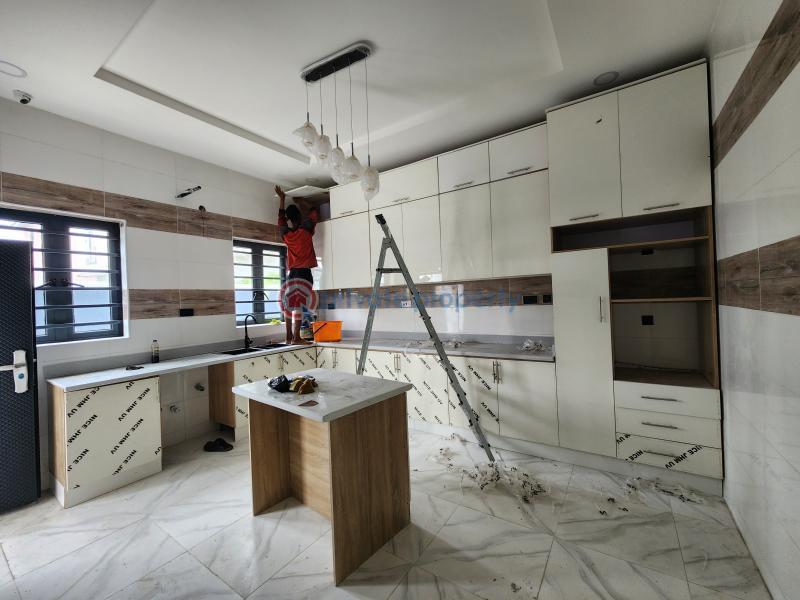 5 bedroom House For Sale Jakande Lekki Lagos - 7