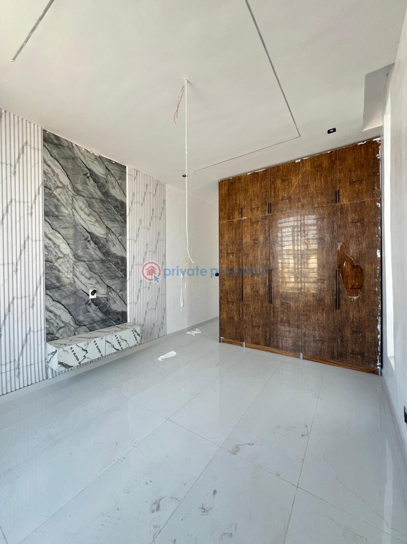 5 bedroom Detached Duplex For Sale Ikota Lekki Lagos - 3