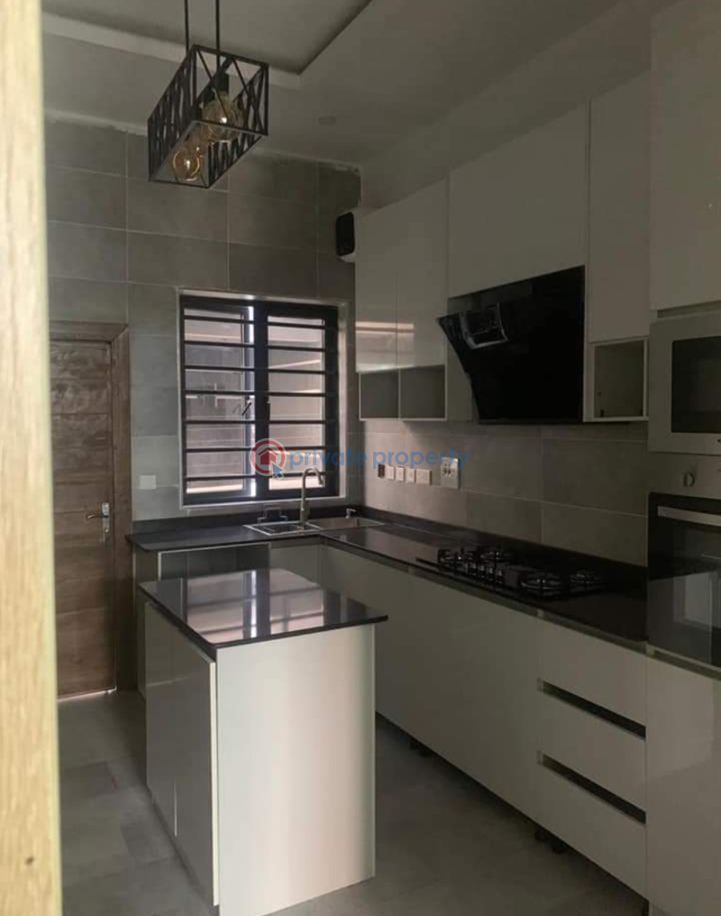 5 bedroom House For Sale Gbagada Lagos - 4