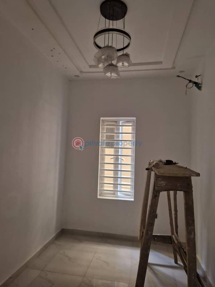5 bedroom Detached Duplex For Sale Omole Phase 2 Ojodu Lagos - 1