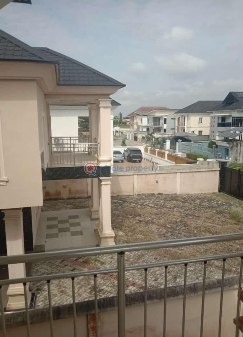 For sale 5 bedroom House Mayfair Garden Estate Awoyaya Ajah Lagos (PID