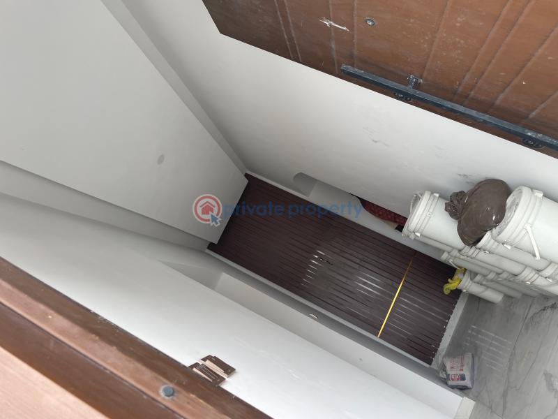 5 bedroom House For Sale Valley View Estate Olu Odo, Ebute Igbogbo Road, Bond Filling Station