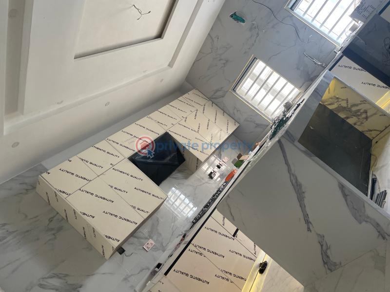 5 bedroom House For Sale Valley View Estate Olu Odo, Ebute Igbogbo Road, Bond Filling Station