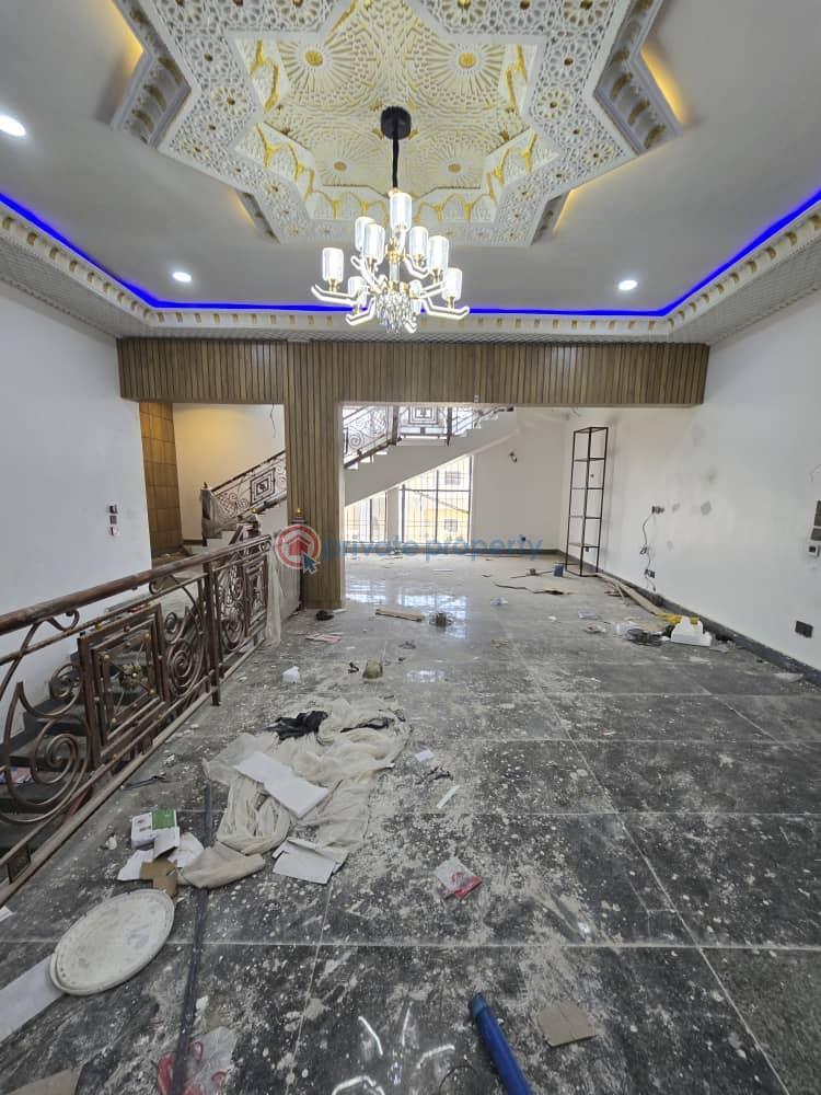 6 bedroom Detached Duplex For Sale Abuja Phase 1  - 4