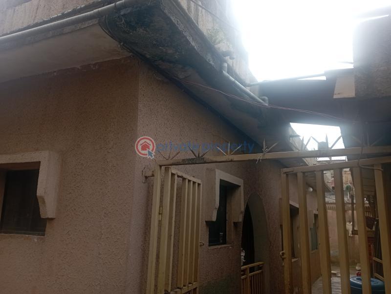 For sale 1 bedroom House Gated Street Abule Egba Agege Lagos (PID