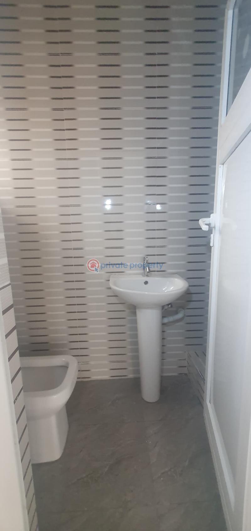 2 bedroom Flat & Apartment For Rent Yaba, Lagos. Yaba Lagos - 4