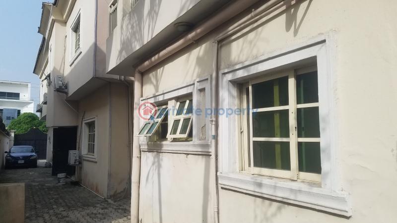 1 bedroom Mini Flat For Rent Around Phase 1 Bus Stop Close To The Road Lekki Phase 1 Lagos - 0