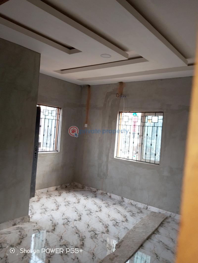 1 bedroom Self Contain For Rent Off Morocco Bus Stop Shomolu Lagos - 0