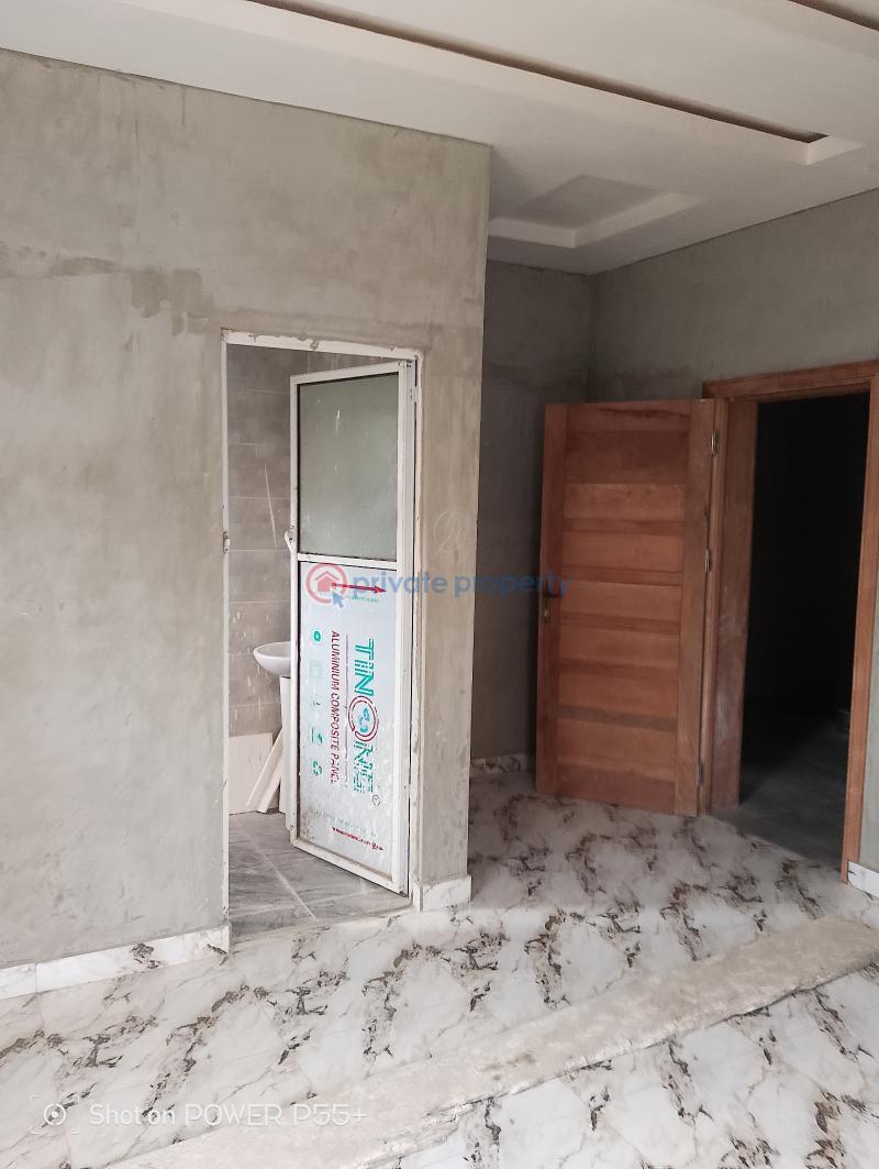 1 bedroom Self Contain For Rent Off Morocco Bus Stop Shomolu Lagos - 8
