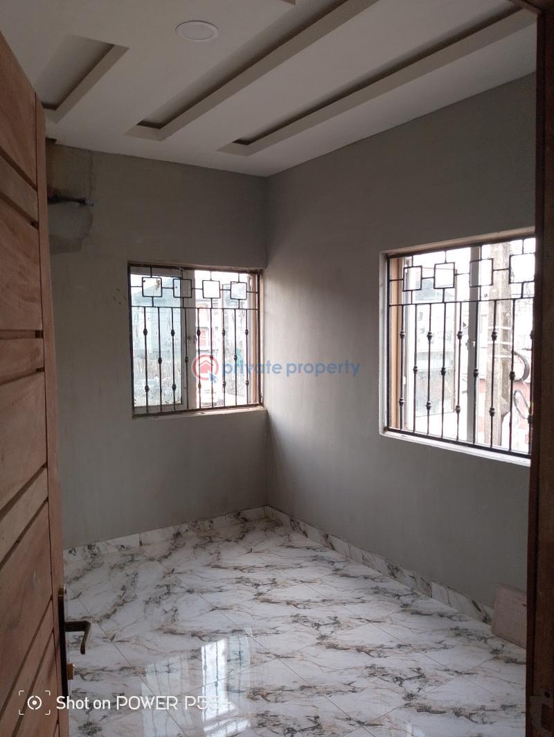 1 bedroom Self Contain For Rent Off Morocco Bus Stop Shomolu Lagos - 2