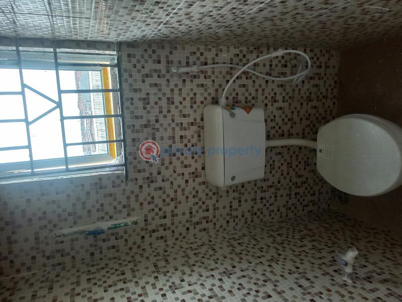 1 bedroom Flat & Apartment For Rent Ilaje Akoka Yaba Lagos - 6