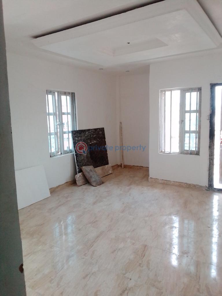 2 bedroom Block Of Flats For Rent Adekunle Yaba Lagos - 7
