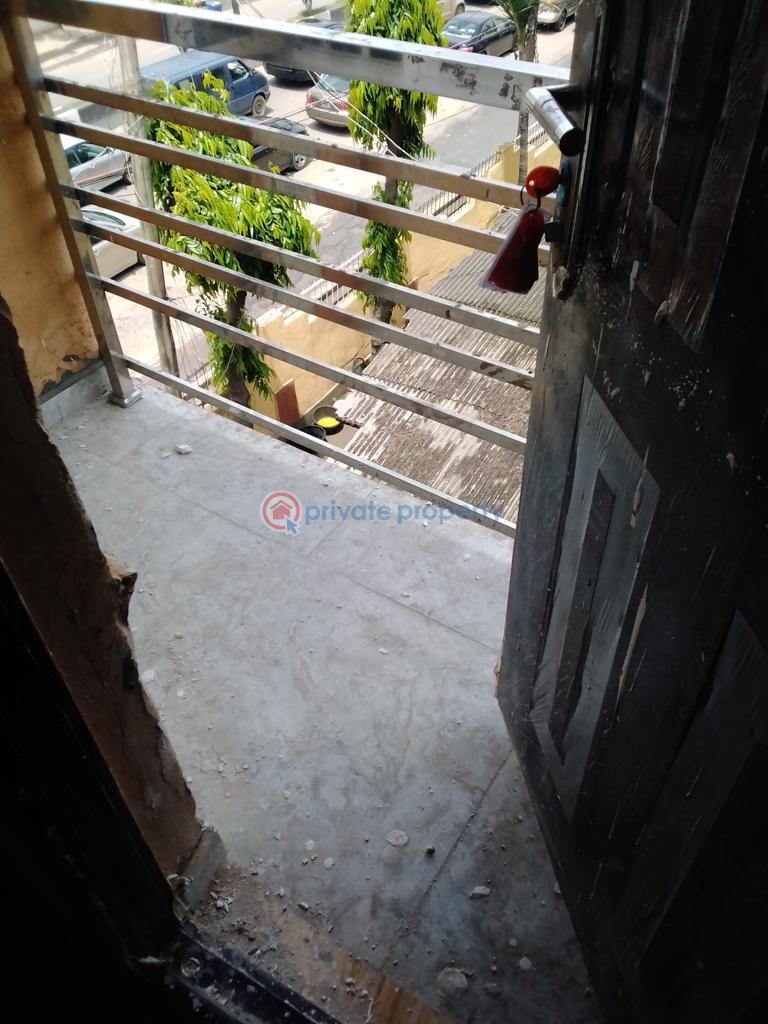 2 bedroom Block Of Flats For Rent Adekunle Yaba Lagos - 8