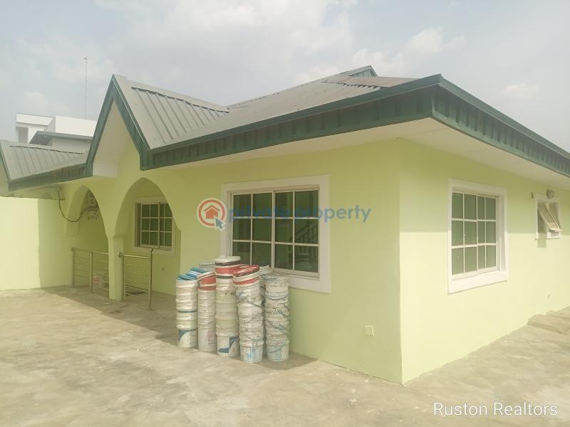 2 bedroom Flat & Apartment For Rent Aerodrome Gra Ibadan Oyo - 0