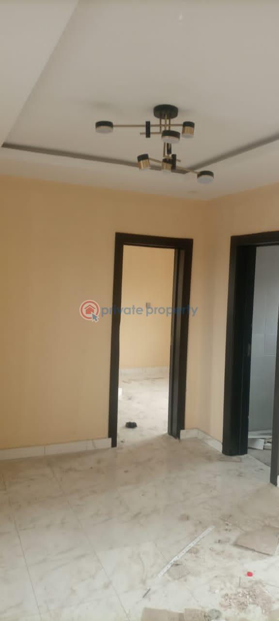 1 bedroom Flat & Apartment For Rent Ogudu Lagos - 0