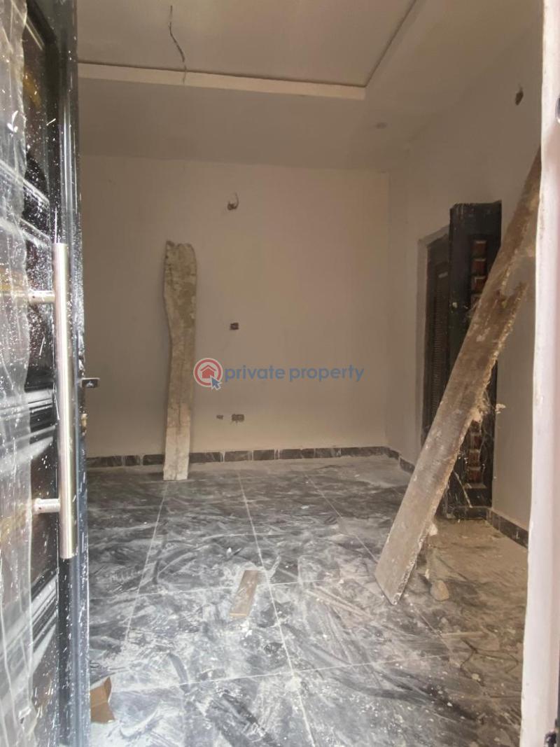 1 bedroom Flat & Apartment For Rent Adekunle Ebute Metta Yaba Lagos - 1