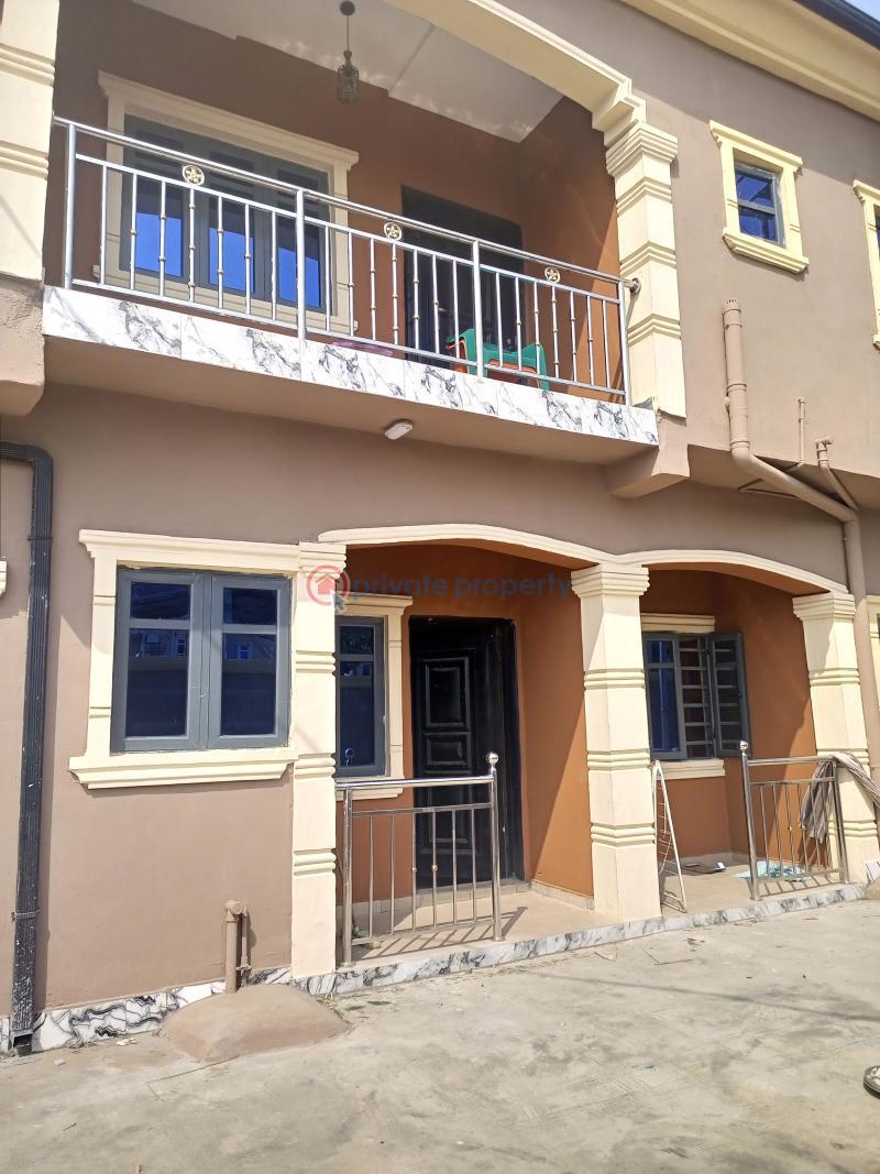 1 bedroom Flat & Apartment For Rent Five Junction Ijegun Isolo Lagos - 7