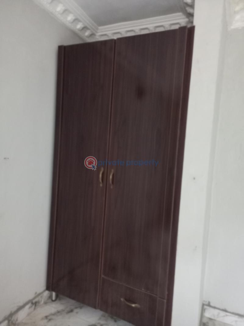 1 bedroom Flat & Apartment For Rent Bucknor Estate Jakande Axis Isolo Isolo Lagos - 5