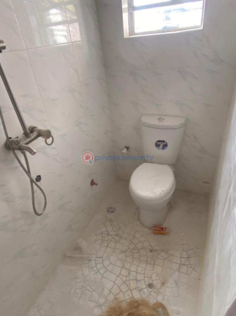 1 bedroom Flat & Apartment For Rent Adekunle Ebute Metta Yaba Lagos - 4