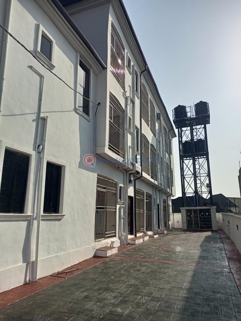 1 bedroom Flat & Apartment For Rent Divine Avenue Bucknor Estate Isolo Lagos - 3