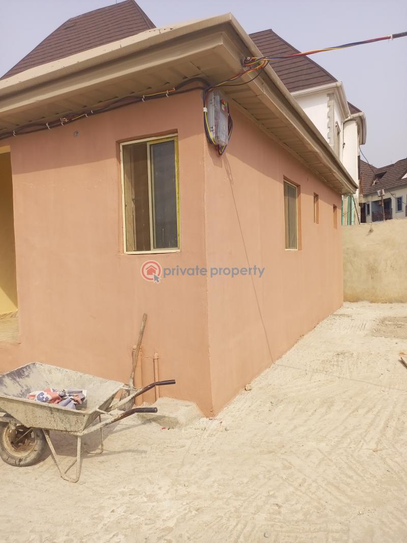 1 bedroom Flat & Apartment For Rent Divine Avenue Bucknor Estate Isolo Lagos - 0