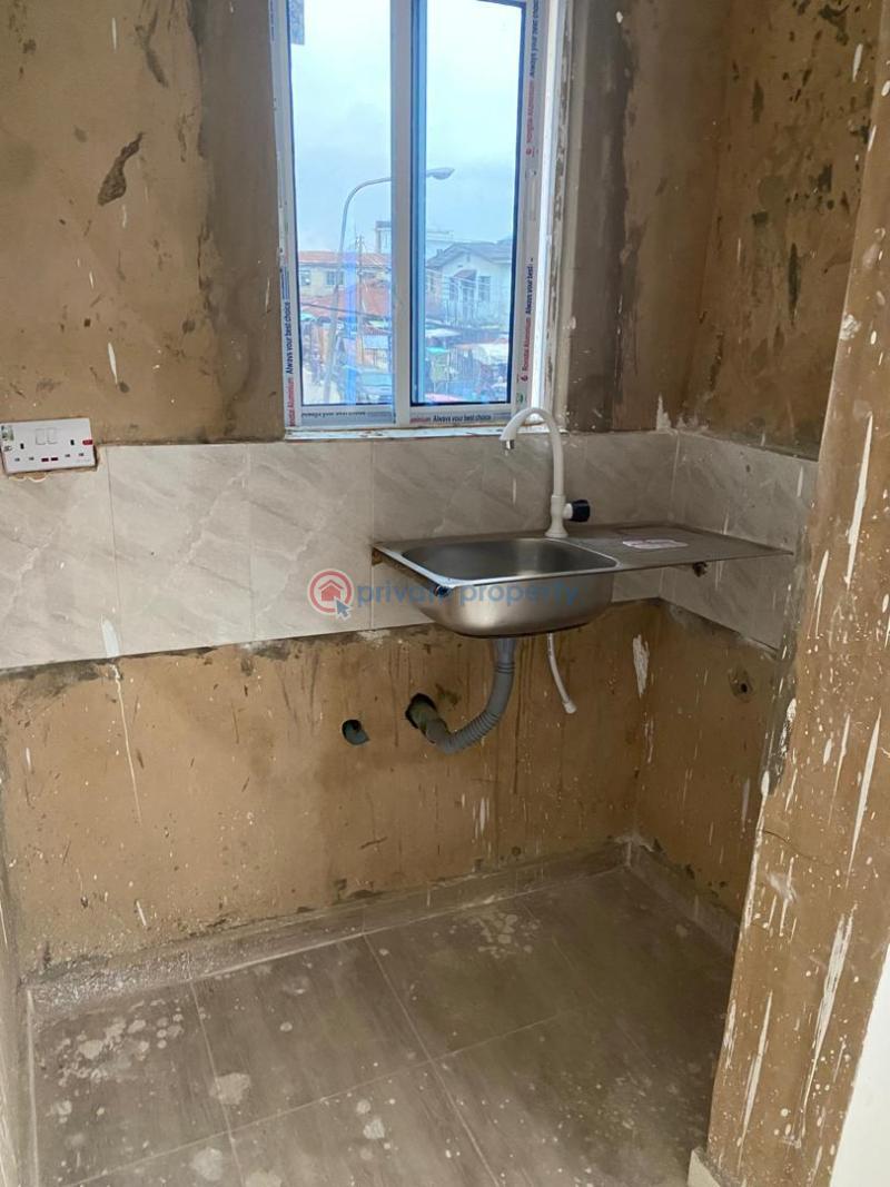 1 bedroom Mini Flat For Rent Morocco Shomolu Lagos - 7