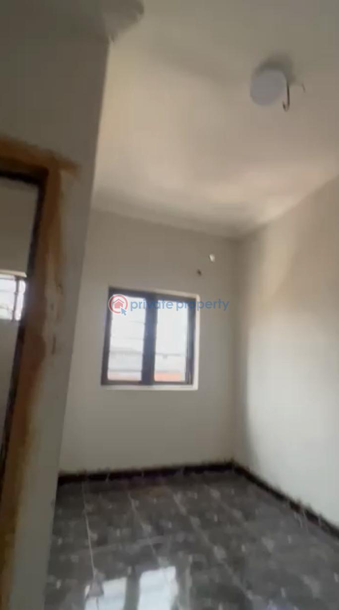 1 bedroom Flat & Apartment For Rent Fadeyi Jibowu Yaba Lagos - 3