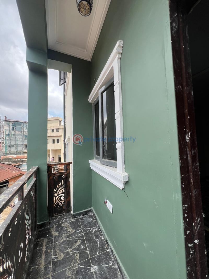 1 bedroom Flat & Apartment For Rent Fadeyi Jibowu Yaba Lagos - 1