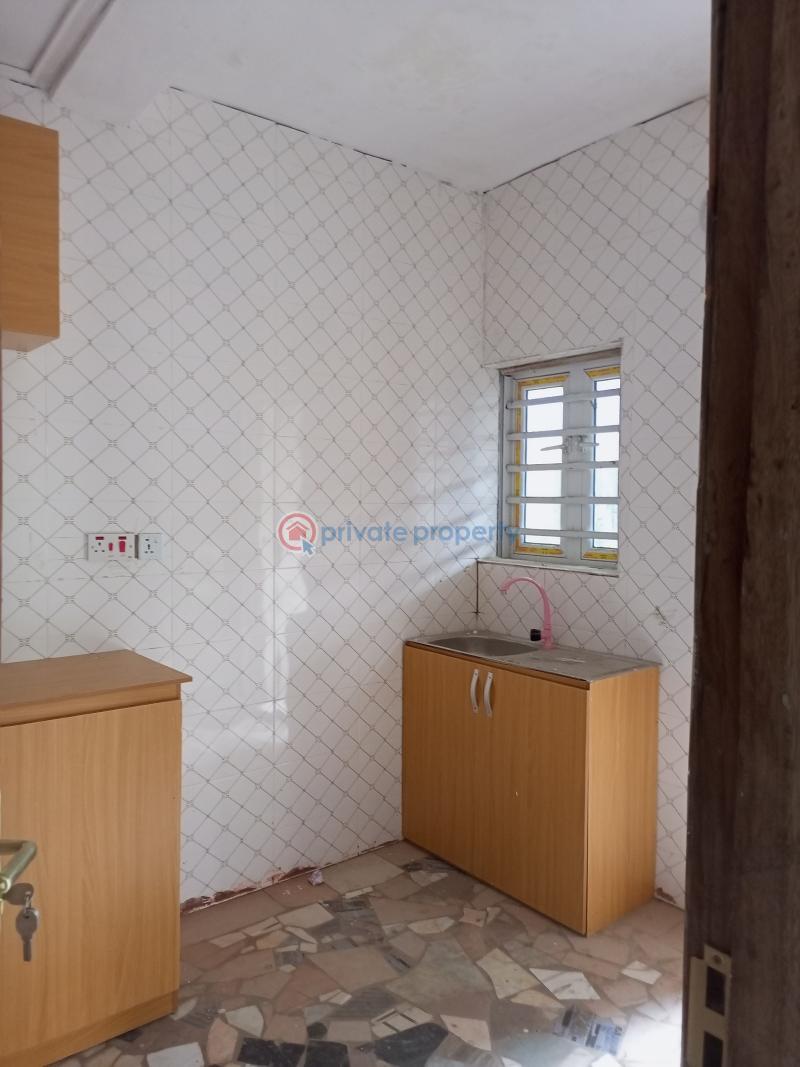 1 bedroom Flat & Apartment For Rent Field Bus Stop Nnpc Axis Oke-afa Isolo Lagos - 4