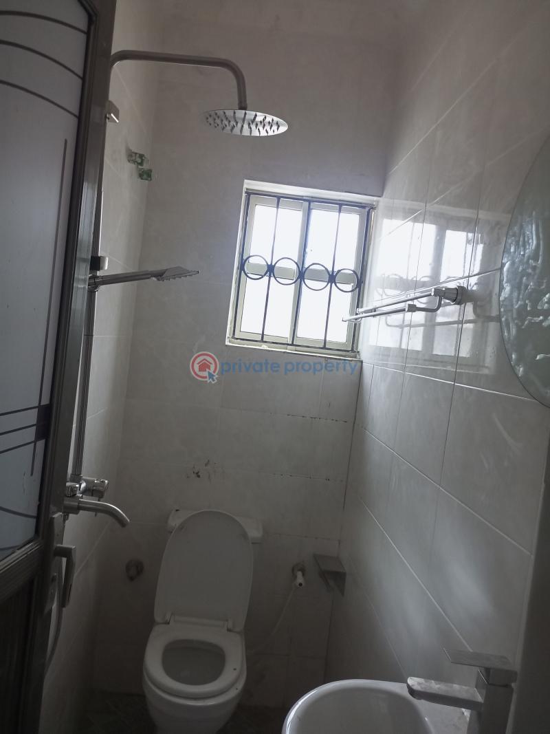 1 bedroom Flat & Apartment For Rent Bucknor Estate Jakande Axis Isolo Isolo Lagos - 3