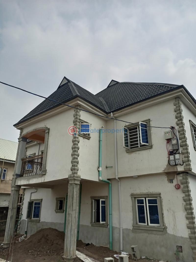 1 bedroom Flat & Apartment For Rent Transformer Close To Fasheun Bridge Ago Isolo Lagos - 7