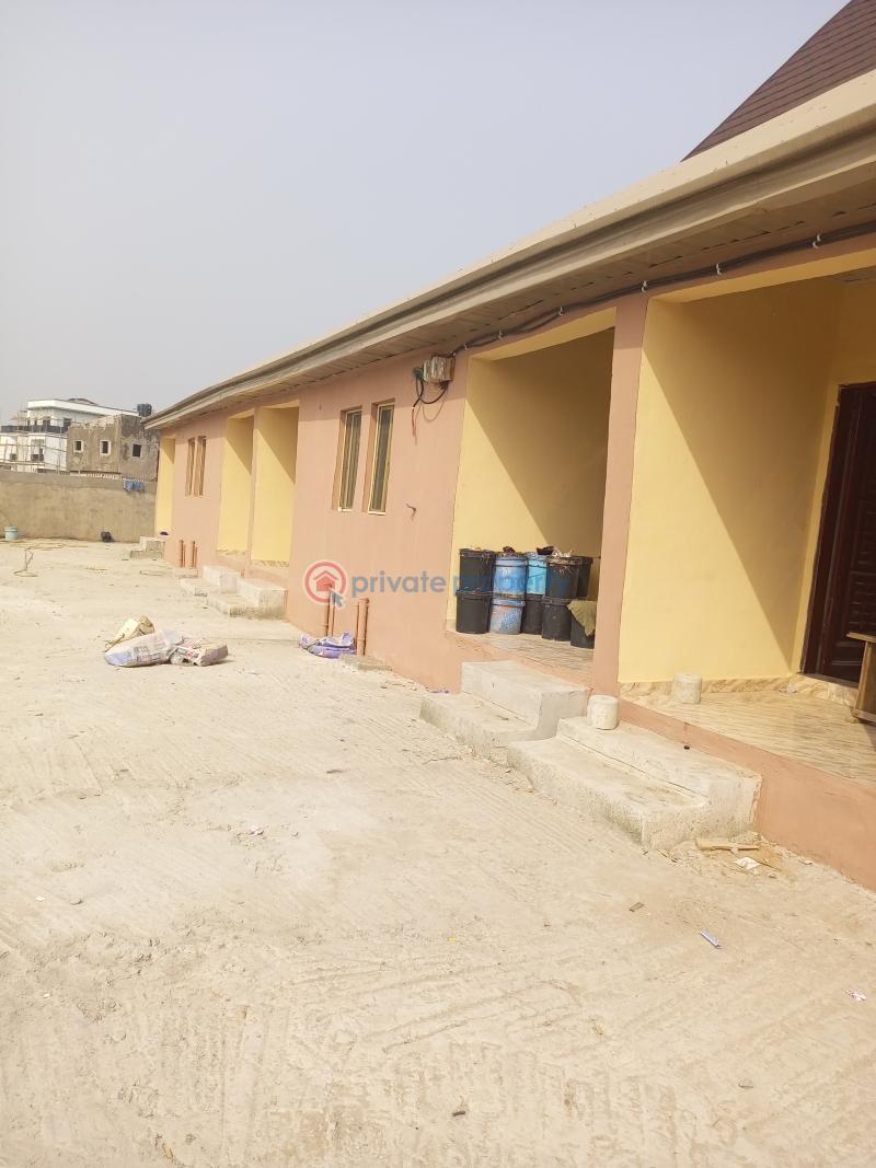 1 bedroom Flat & Apartment For Rent Divine Avenue Bucknor Estate Isolo Lagos - 3