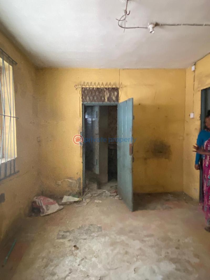 1 bedroom Mini Flat For Rent Ladi Lak Bariga Shomolu Lagos - 11