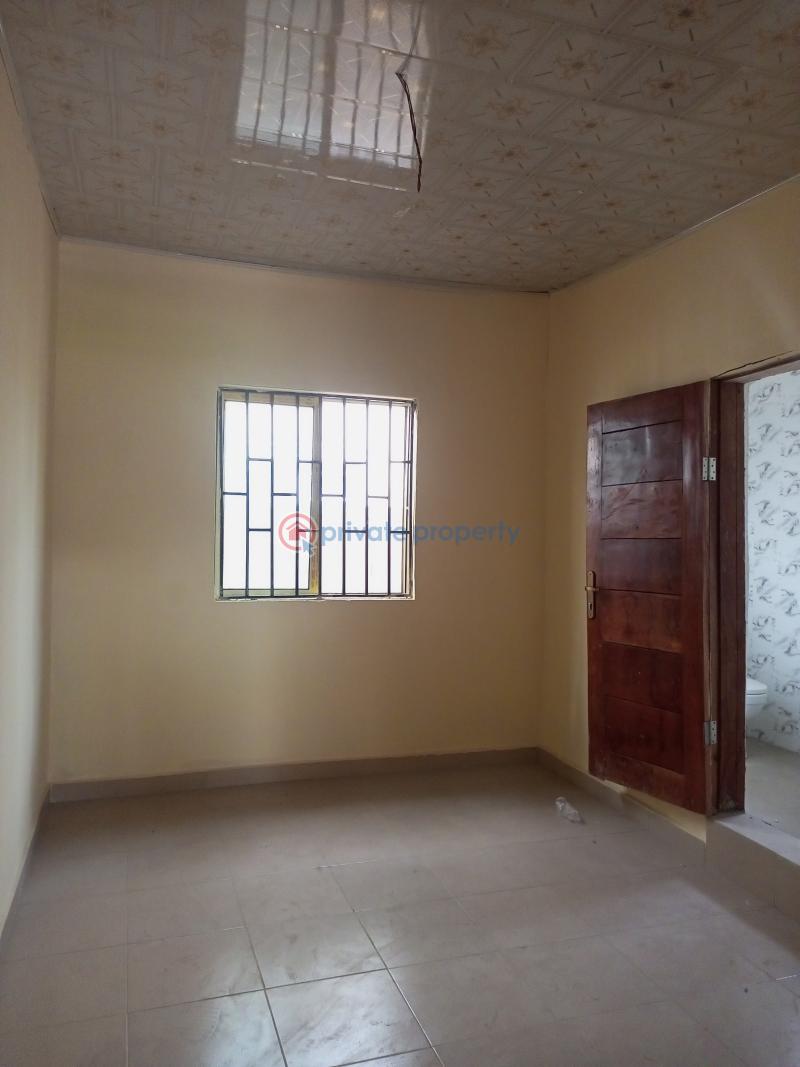 1 bedroom Flat & Apartment For Rent Divine Avenue Bucknor Estate Isolo Lagos - 1