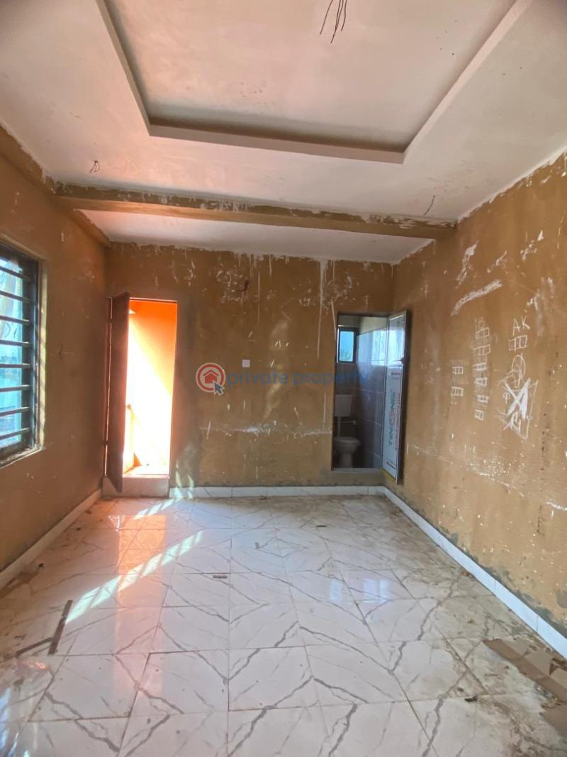1 bedroom Flat & Apartment For Rent Onike Sabo Yaba Lagos - 3