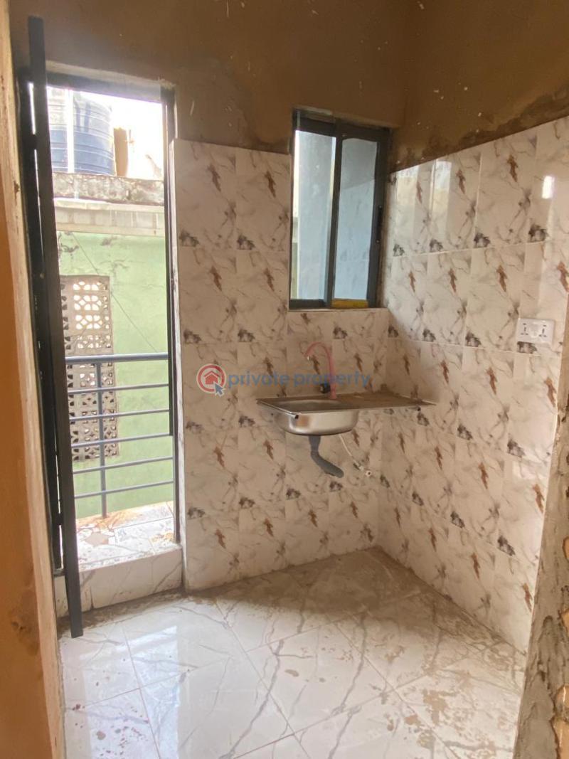 1 bedroom Flat & Apartment For Rent Onike Sabo Yaba Lagos - 9