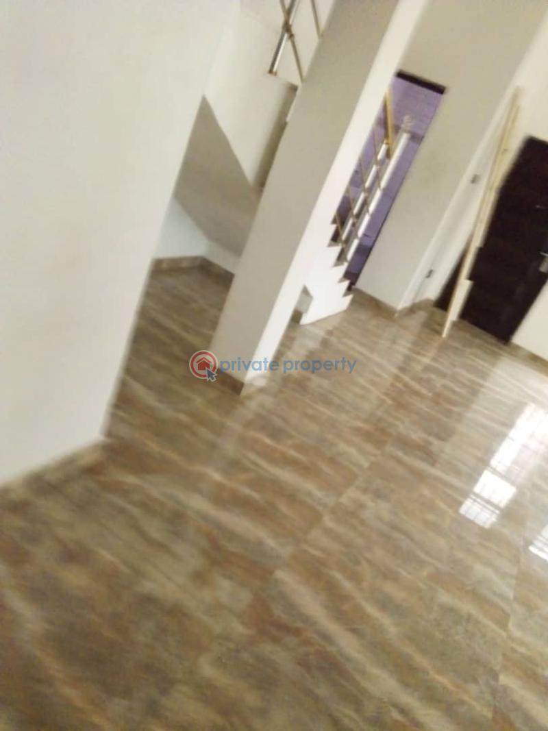 Flat & Apartment For Rent Off Onitire Road, Surulere Lagos - 5