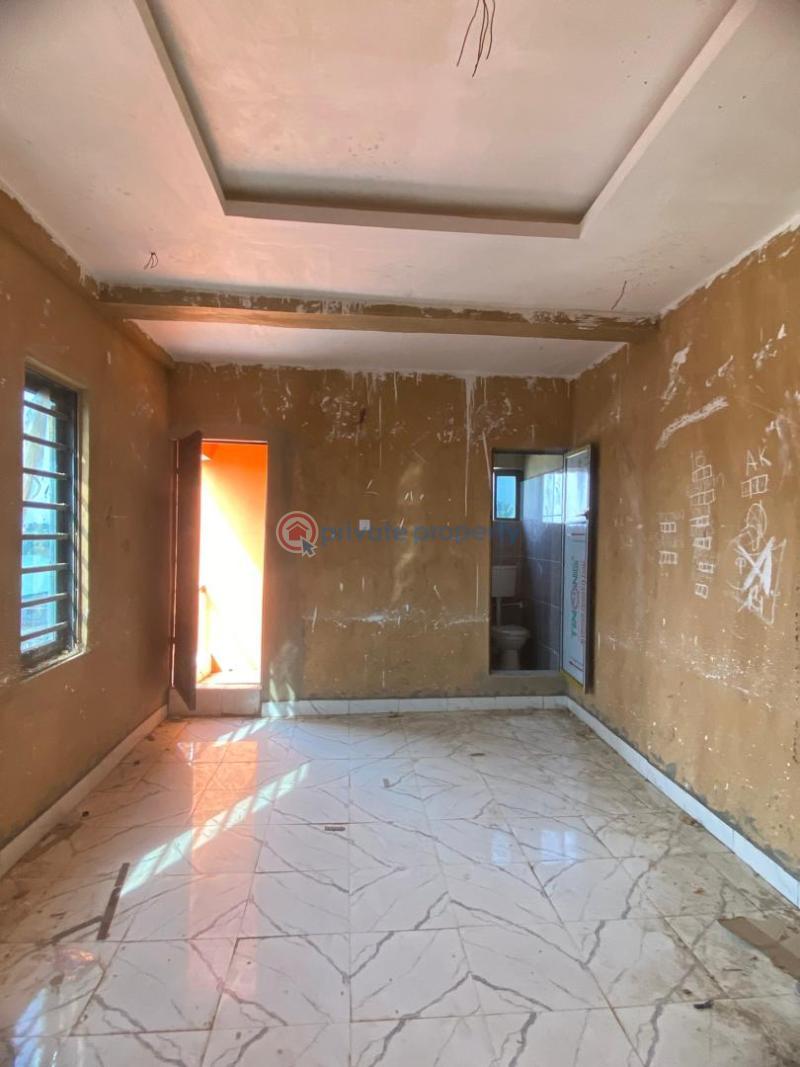 1 bedroom Flat & Apartment For Rent Onike Sabo Yaba Lagos - 4