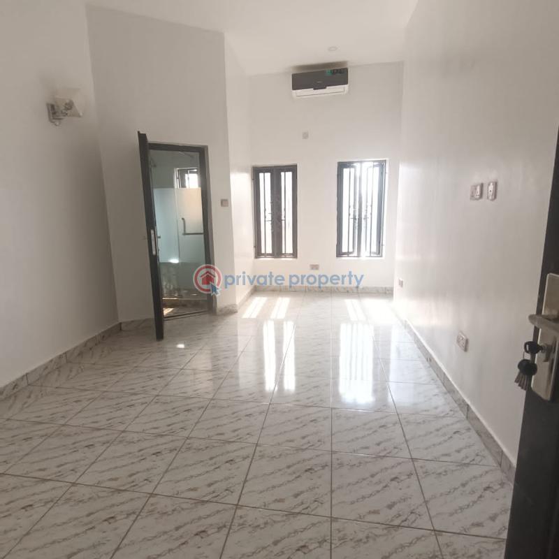 2 bedroom Block Of Flats For Rent At Coker Asaba Express Road . Asaba Delta