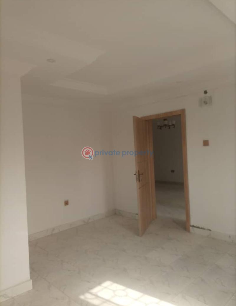 2 bedroom Block Of Flats For Rent Lister Bus Stop, Ring Road Ibadan Oyo - 9