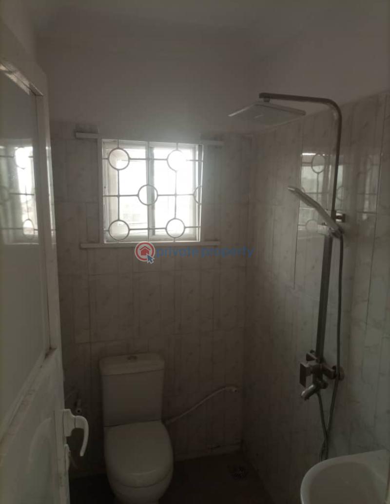 2 bedroom Block Of Flats For Rent Lister Bus Stop, Ring Road Ibadan Oyo - 8