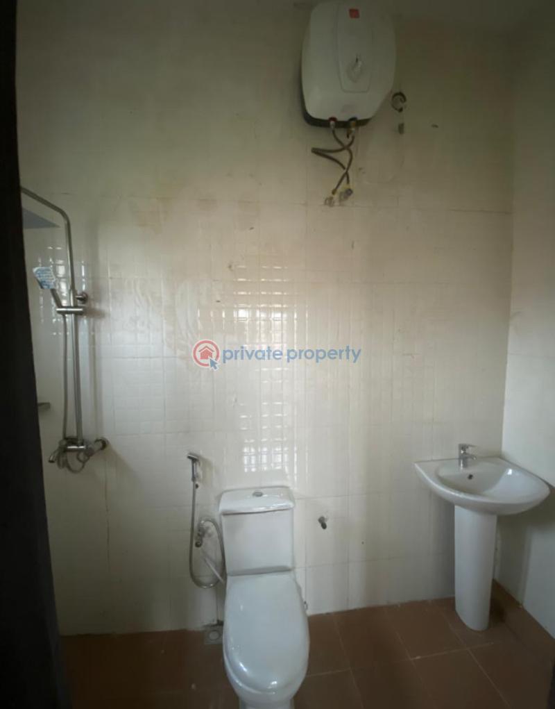 3 bedroom House For Rent Kolefunmi Streets, Akala Estate Ibadan Oyo - 3