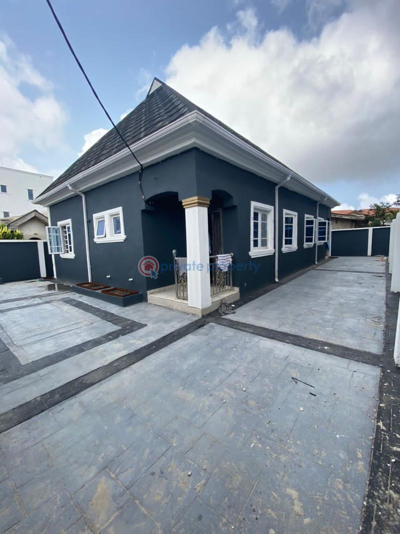 1 bedroom Flat & Apartment For Rent Ologunfe Lakowe Ajah Lagos - 0