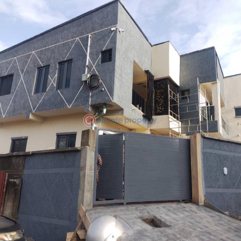 1 bedroom Flat & Apartment For Sale Gbagada Lagos