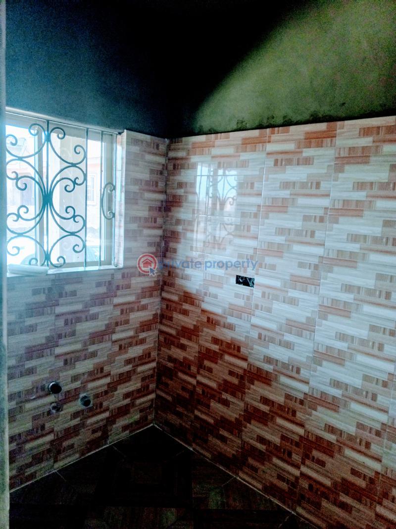 1 bedroom Flat & Apartment For Rent Nasfat Street Igbogbo Ikorodu Lagos - 6